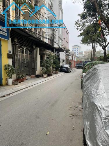 Bán nhà mặt phố Quần Ngựa, Ba Đình, dt 99m, 1 tầng hầm, 6 tầng nổi thang máy. Giá 48 tỷ