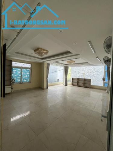 Cần cho thuê 100m2 MB tầng 2 tại số 17 Ngõ hòa Bình 2 (P.Minh khai, HBT), HN, 0396218339 - 3