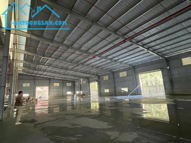 Cho Thuê 2.100m2 - 2.600m2 Nhà Xưởng Tân Uyên Bình Dương Gần KCN Tân Uyên - 1