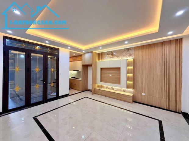 Trương Định, diện tích 55m, 6tầng . MT 4m. Giá 10.9 tỷ Hoàng Mai - 3