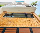 Bán nhà mặt phố Quốc Tử Giám, Đống Đa. 117 m2 x 6 Tầng. Giá 76 tỷ. Ô tô VP KD cho thuê.