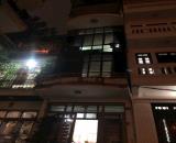 QUÁN THÁNH 40M 5 TÂNG 16 TỶ TRUNG TÂM BẬC NHẤT QUẬN BA ĐÌNH - ÔTÔ ĐỖ CỬA - VỊ TRÍ ĐẮC ĐỊA