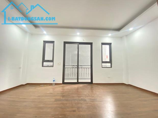 NHÀ XÂY MỚI NGUYỄN LƯƠNG BẰNG-6 TẦNG THANG MÁY- DT30M-MT5.4M GIÁ CHỈ 10.9 TỶ - 4