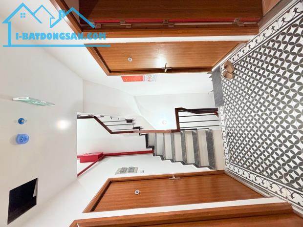 TÒA CĂN HỘ CAO CẤP DÒNG TIỀN KHỦNG 250TR/THÁNG - PHỐ CHÙA LÁNG 105M - 10 TẦNG - GIÁ TỐT !!