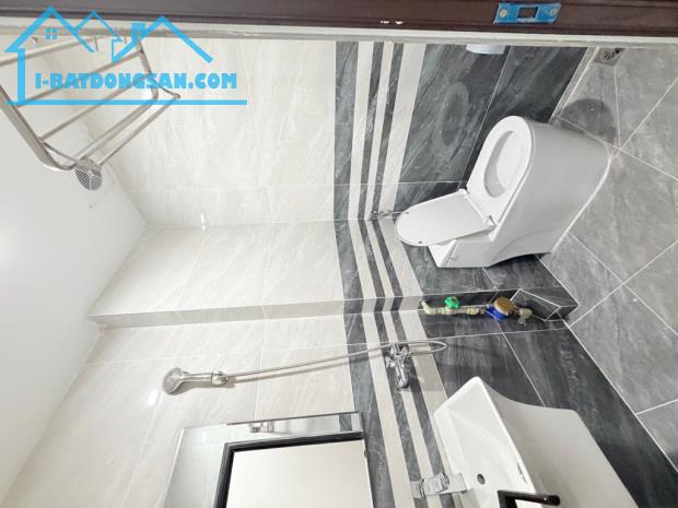 TÒA CĂN HỘ CAO CẤP DÒNG TIỀN KHỦNG 250TR/THÁNG - PHỐ CHÙA LÁNG 105M - 10 TẦNG - GIÁ TỐT !! - 4