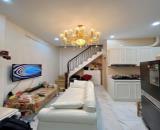 Bán nhanh nhà Quán Thánh, giá 6.5 tỷ, 22m2x4T, lô góc, ẢNH THẬT