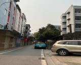 BÁN ĐẤT TẶNG NHÀ – LÊ VĂN HIẾN- ĐÔNG NGẠC- LÔ GÓC 3 THOÁNG, Ô TÔ CHẠY VÒNG QUANH.