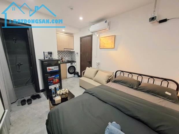 SIÊU VIP” ĐỊNH CÔNG” Ô TÔ ĐỖ CỬA - 3 MẶT THOÁNG CỰC HIẾM ĐƯỜNG CHẠY VÒNG QUANH NHÀ. - 5