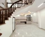 Căn góc gần 40m2 ở Mậu Lương đã giảm chào còn 8 tỷ xíu, full nội thất, ô tô qua cửa