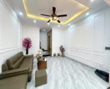 10.4 tỷ Pháo Đài Láng 36m2, 6T thang máy mới, mặt tiền 4.4m lô góc hiếm quận Đống Đa
