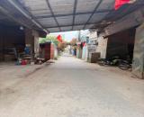 Văn Hội, Thường Tín , nhà chủ đầu tư mới xây, diện tích 46m2, ô tô đỗ cổng, đường thông.