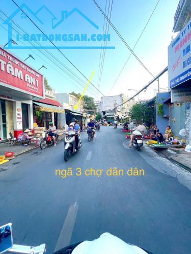 NHÀ MT HIỆP THÀNH 11 – NGAY CHỢ GIẢN DÂN – 17TR/THÁNG – GIÁ CHỈ 8,8 TỶ