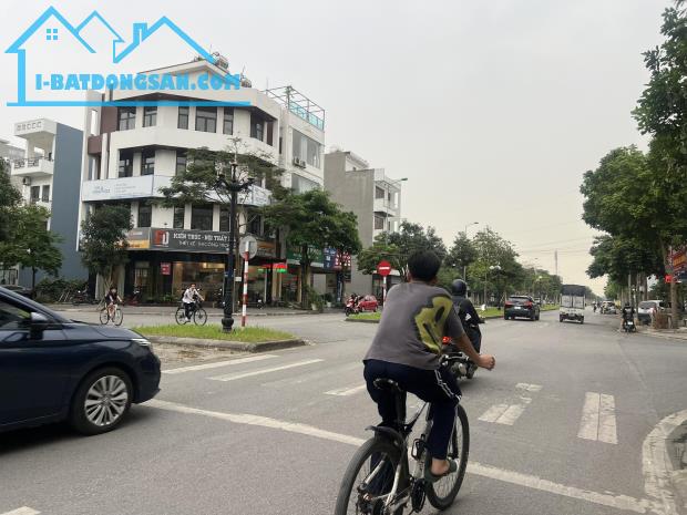 Bán lô đất gần 240m2 mặt tiền 12m đường đôi Nguyễn Văn Linh, TP Hải Dương, KD cưc tốt