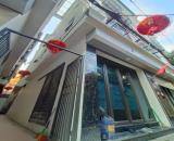 Nhà sát mặt đường Mậu Lương 5 tầng, 31m2 chỉ nhỉnh 7 tỷ