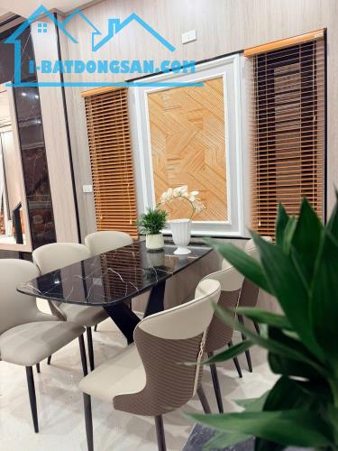 BÁN NHÀ 4 TẦNG Ô TÔ ĐỖ CỬA NGÀY ĐÊM ngõ phố Bình Lộc TP Hải Dương - 1