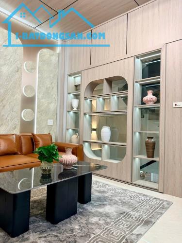 BÁN NHÀ 4 TẦNG Ô TÔ ĐỖ CỬA NGÀY ĐÊM ngõ phố Bình Lộc TP Hải Dương - 2