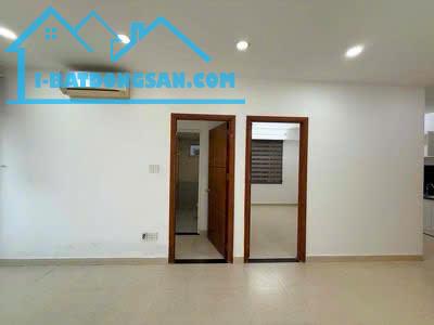 RA GẤP CĂN HỘ CAO CẤP CC LINH TÂY SÁT PHẠM VĂN ĐỒNG THÔNG THỦY 81m2 CHỈ 3,9 TỶ.
