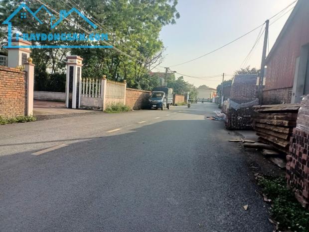 Bán đất Hùng Sơn, Hiệp Hoà, BG 125m2, mt8m, nở hậu, trục xã, ôtô, kinh doanh, giá 1.78 tỷ - 2