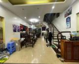LIỄU GIAI - Lô góc dân xây 70m² MT 5m - Gần phố - Ngõ thông - Đi bộ ra Hồ Tây - 21,5 tỷ