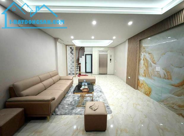 NHÀ ĐẸP THÁI HÀ DÂN XÂY 6 TẦNG THANG MÁY Ô TÔ ĐỖ CỬA 40M2 - 4.5M MẶT TIỀN - CHỈ 18.3 TỶ - 1