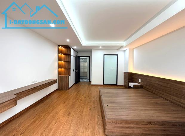 NHÀ ĐẸP THÁI HÀ DÂN XÂY 6 TẦNG THANG MÁY Ô TÔ ĐỖ CỬA 40M2 - 4.5M MẶT TIỀN - CHỈ 18.3 TỶ - 2