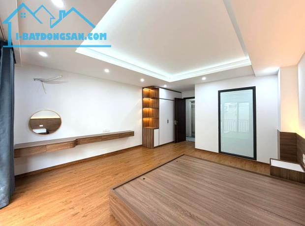 NHÀ ĐẸP THÁI HÀ DÂN XÂY 6 TẦNG THANG MÁY Ô TÔ ĐỖ CỬA 40M2 - 4.5M MẶT TIỀN - CHỈ 18.3 TỶ - 3