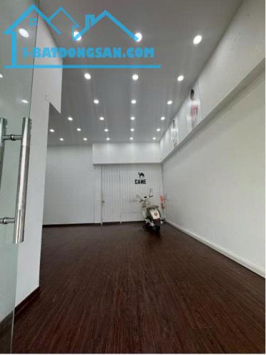Chính chủ cho thuê cửa hàng mặt phố vị trí đẹp số 33 phố Chùa Bộc, Đống Đa, HN - 2
