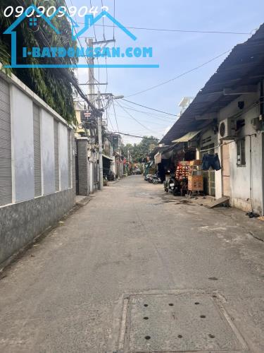 MẶT TIỀN ĐHT13 – GIÁP GÒ VẤP, TÂN BÌNH – 84M² – 2 TẦNG BTCT - 2