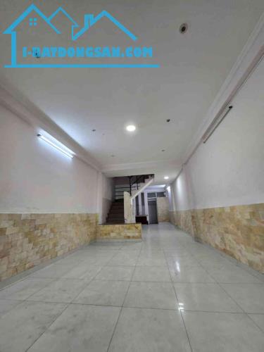 NHÀ HIẾM KHU HIỆP BÌNH -- 1 TRỆT 2 LẦU -- HẺM Ô TÔ TRÁNH - 2
