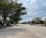 ĐƯỜNG 8 MÉT VỈA HÈ 2 MÉT - ĐỐI DIỆN BỜ TƯỜNG TƯỜNG NỘI KHU NÊN NHIỀU CHỖ ĐẬU Ô TÔ -KDC SÓN