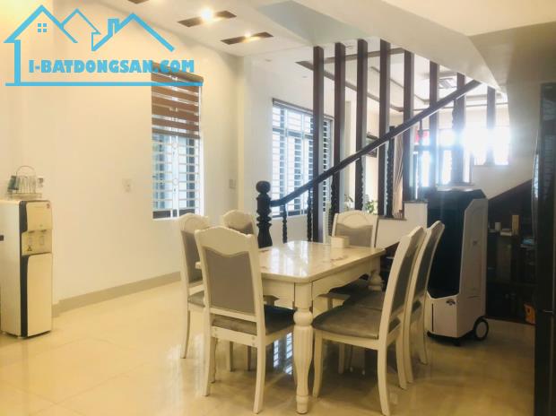 # MT Thế Lữ Sơn Trà, gần Cầu Sông Hàn, 95m2, 3 mê như mới, 4PN, cực xịn, 10.x tỷ - 1