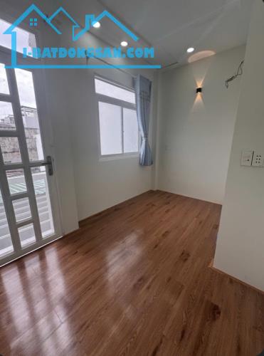 🏮 GẦN CHỢ XÓM CHIẾU – ĐƯỜNG SỐ 9, QUẬN 4 🏮 💰 Nhỉnh 2.x tỷ - 4