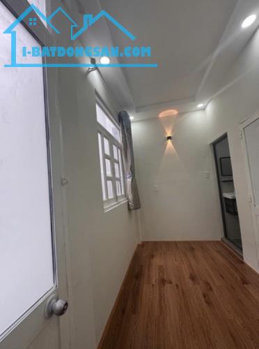 🏮 GẦN CHỢ XÓM CHIẾU – ĐƯỜNG SỐ 9, QUẬN 4 🏮 💰 Nhỉnh 2.x tỷ - 2