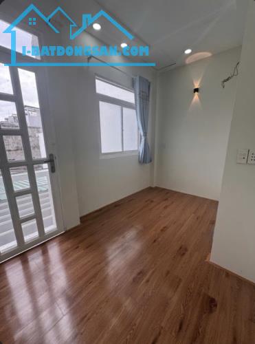 🏮 GẦN CHỢ XÓM CHIẾU – ĐƯỜNG SỐ 9, QUẬN 4 🏮 💰 Nhỉnh 2.x tỷ - 1