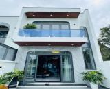 Nhà lầu sân vườn mới xây dựng mặt tiền kênh Huyện Lộ 94, P10