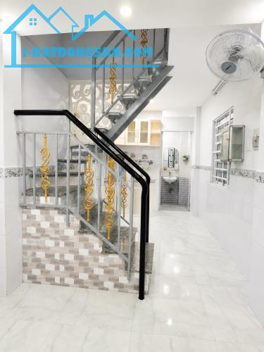 Bán Nhà Đường Sư Vạn Hạnh Quận 5 - 21m² x 2 Tầng - Chỉ 50m Ra An Đông Plaza - 3,3 Tỷ TL 💥 - 2
