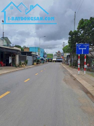 Bán đất mt đường nhựa Ấp Chánh, xã Tân Phú, Đức Hòa dt 2222m2 ( 2000m2 thổ) giá 12 tỷ - 2