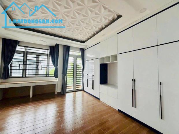 NHÀ MỜI ĐẸP HẺM XE HƠI NHÀ BÈ (5X16,5) 3 TẦNG CHỈ 7,5 TỶ - SỔ HỒNG RIÊNG HOÀN CÔNG - 4