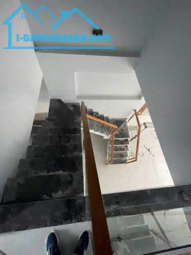 Bán nhà ĐẸP 2 Tầng P.Biên Hòa,SHR hoàn công,đường 2 ô tô,gần Cầu Hang - 1