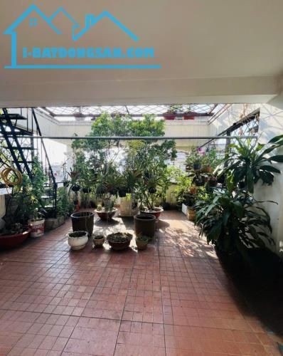 Bán nhà VỊ TRÍ ĐẸP HXT ngang 5.3m 122m2 CMT8 KD buôn bán gần BV Thống Nhất sát 19 tỷ. - 2