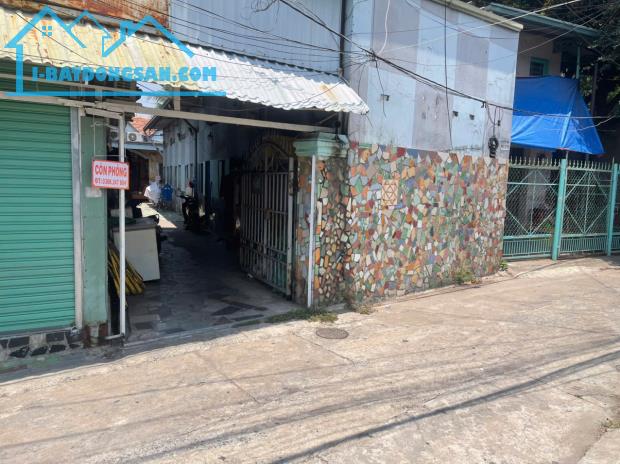 BÁN ĐẤT TẶNG NHÀ CẤP 4, 1 KIOT VÀ 18 PHÒNG TRỌ ĐANG KHAI THÁC – DÒNG TIỀN ỔN ĐỊNH – VỊ - 3