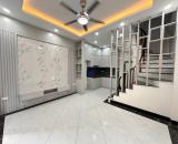 DT 40M2  MT 5.5M 4tầng CHỦ ĐANG CẦN B.Á.N GẤPNGỌC HỒI THANH TRÌ  GIÁ 5TỶ