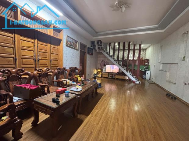 🔴💥Nhà 2 tầng đường Phan Thị Nể - Sát Biển - Vị trí đẹp - 1