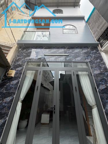 Bán nhà Quận 6 – Nhà mới 3 tầng Bà Hom, nở hậu 8.2m, tặng full nội thất, gần chợ Phú Lâm,