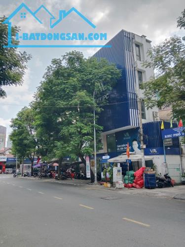 Bán nhà mặt tiền khu vực Nguyễn Thị Minh Khai Quận 3 giá 41 tỷ