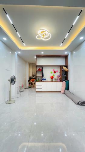 Đi định cư, bán gấp nhà Phú Hòa, 42m², mới tinh, tặng nội thất, gần Chợ Tân Bình, 5.x tỷ - 1