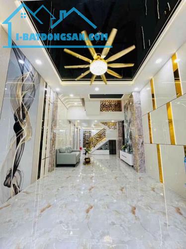 Bán nhà mặt t.i.ề.n đường Hưng Phú P.8 Q.8. Diện tích 57m2. Kết cấu 4 tầng 5PN 7WC. - 1