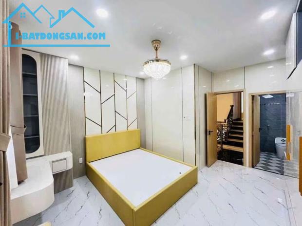 Bán nhà mặt t.i.ề.n đường Hưng Phú P.8 Q.8. Diện tích 57m2. Kết cấu 4 tầng 5PN 7WC. - 5