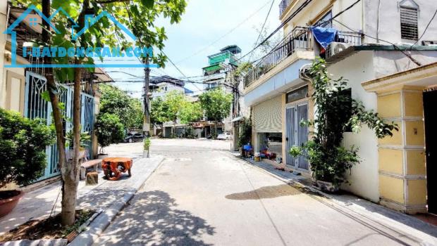 BÁN ĐẤT LÂM HẠ, BỒ ĐỀ 202M2- MT 8.3m- VỈA HÈ, Ô TÔ TRÁNH- 65 Tỷ - 1
