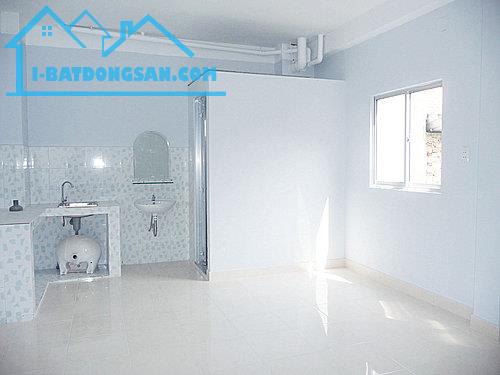 Phòng trọ cho thuê 38m2 Quận Tân Phú - 4